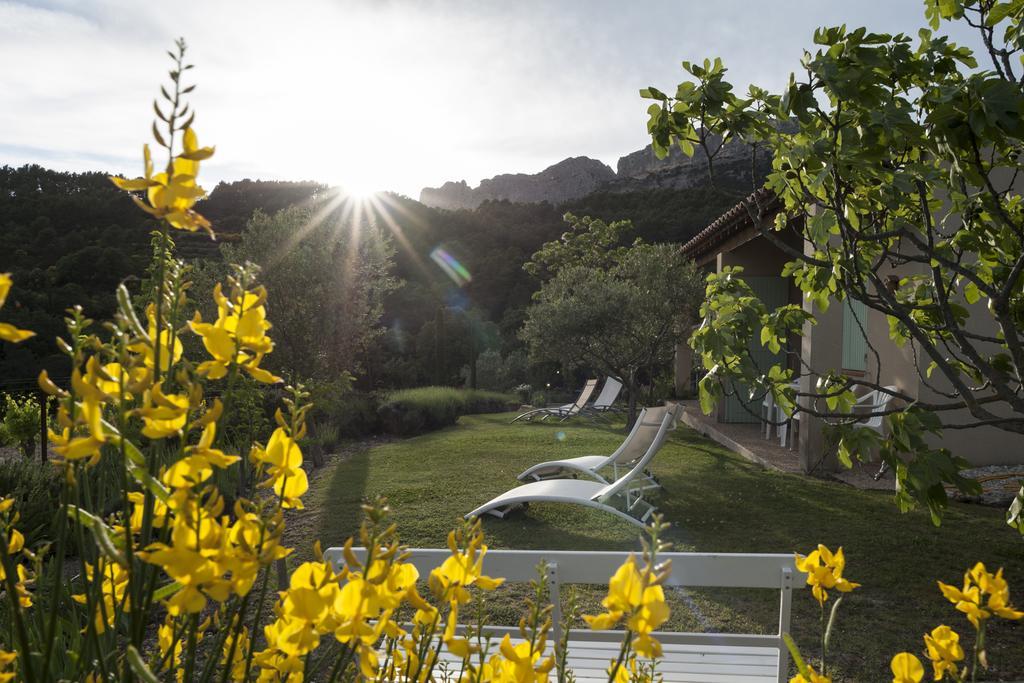 Le Grand Jardin Bed and Breakfast Lafare Exterior foto