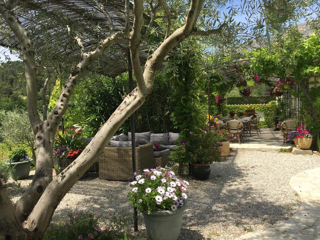 Le Grand Jardin Bed and Breakfast Lafare Exterior foto