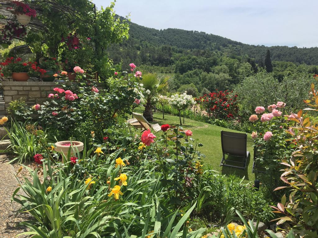 Le Grand Jardin Bed and Breakfast Lafare Exterior foto